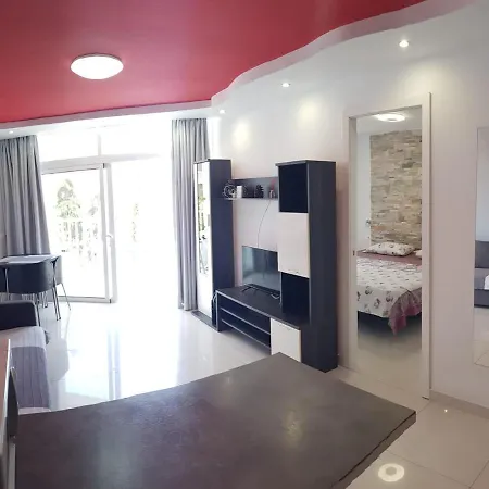 Vv Apartment *